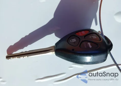 2011 Toyota Camry Le z USA, uszkodzony, nr VIN 4T4BF3EK5BR093887